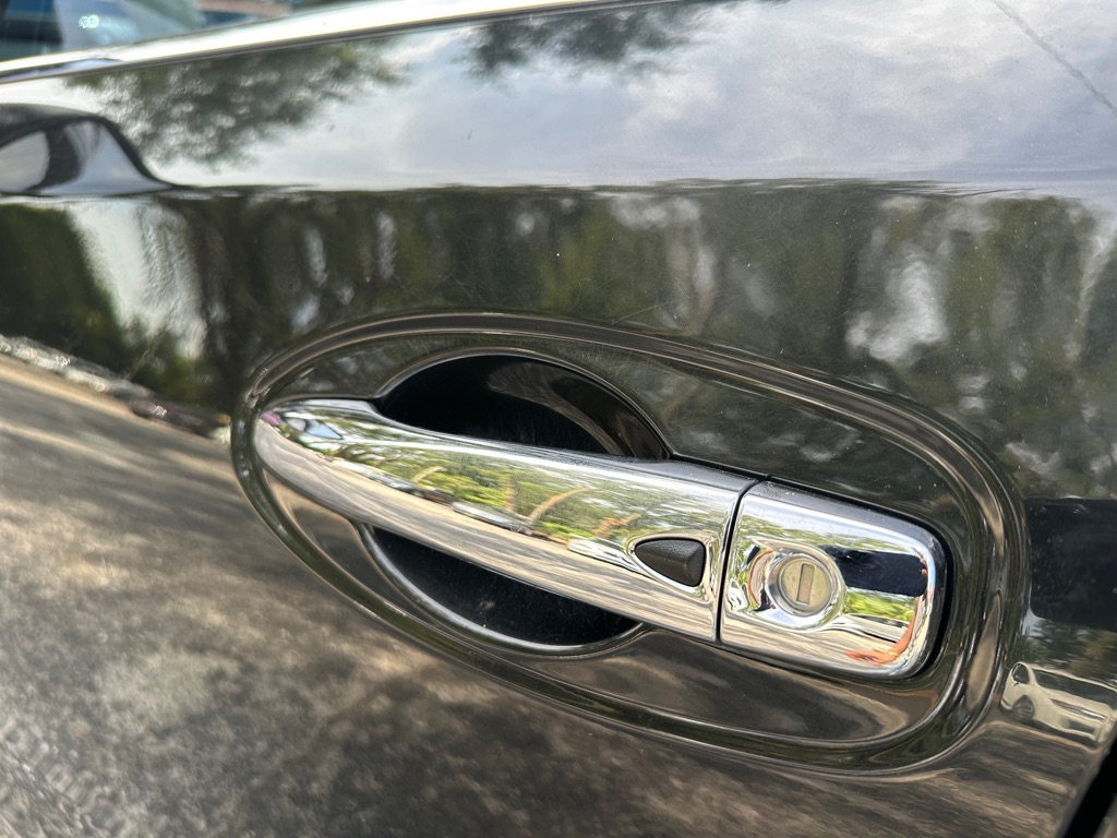 Photo 12 of this NISSAN ROGUE