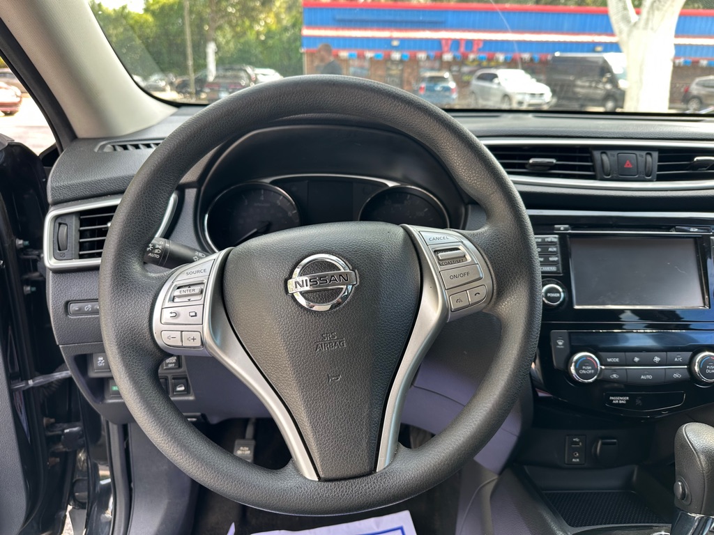 Photo 25 of this NISSAN ROGUE