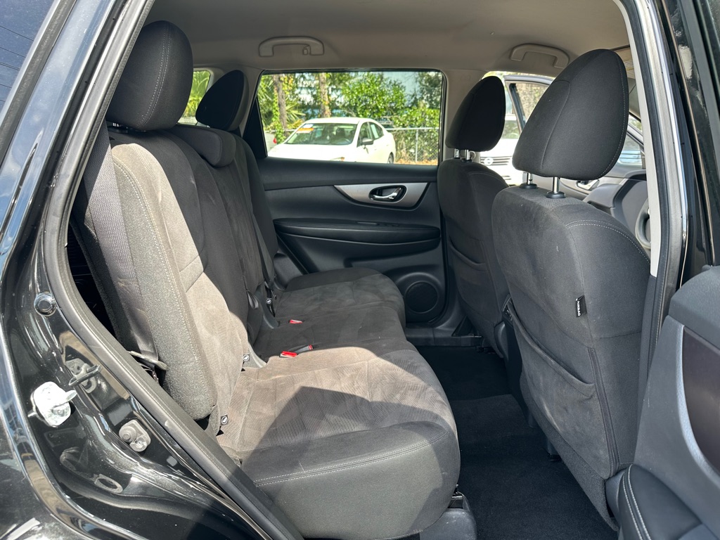 Photo 19 of this NISSAN ROGUE
