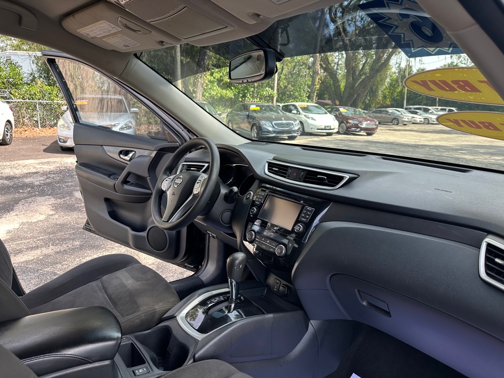 Photo 22 of this NISSAN ROGUE