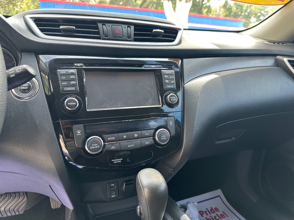 Photo 26 of this NISSAN ROGUE