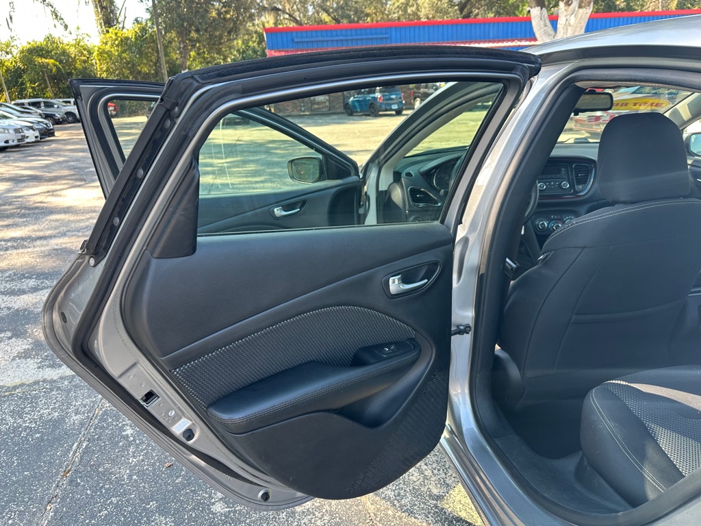 Photo 16 of this DODGE DART