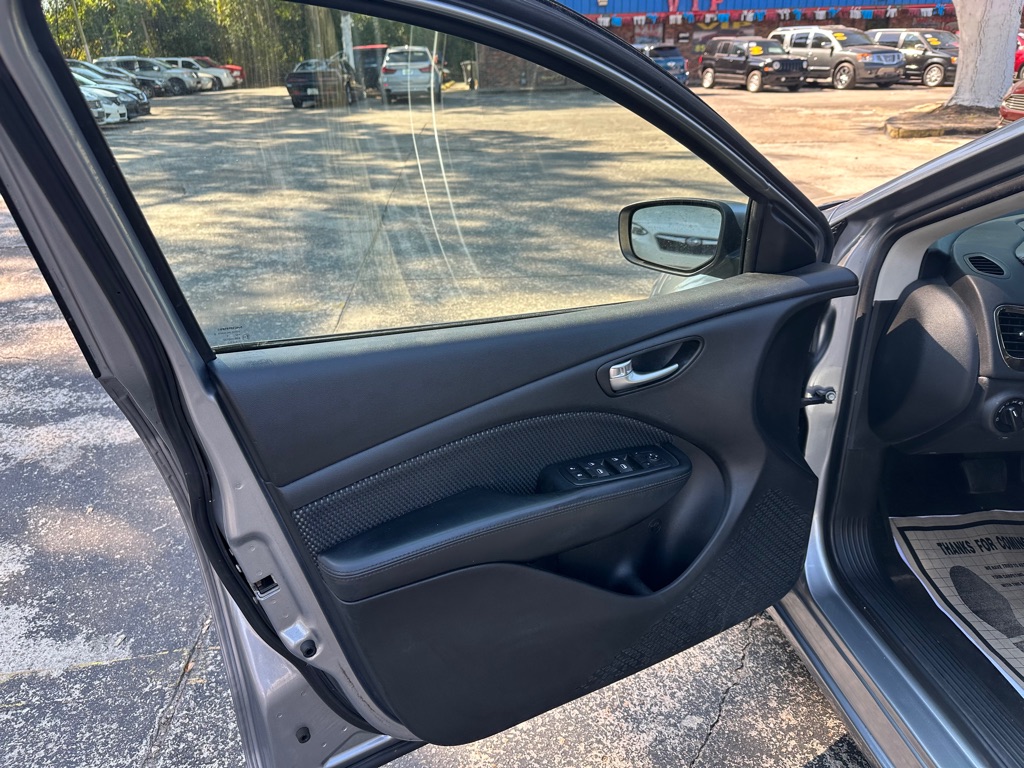 Photo 14 of this DODGE DART