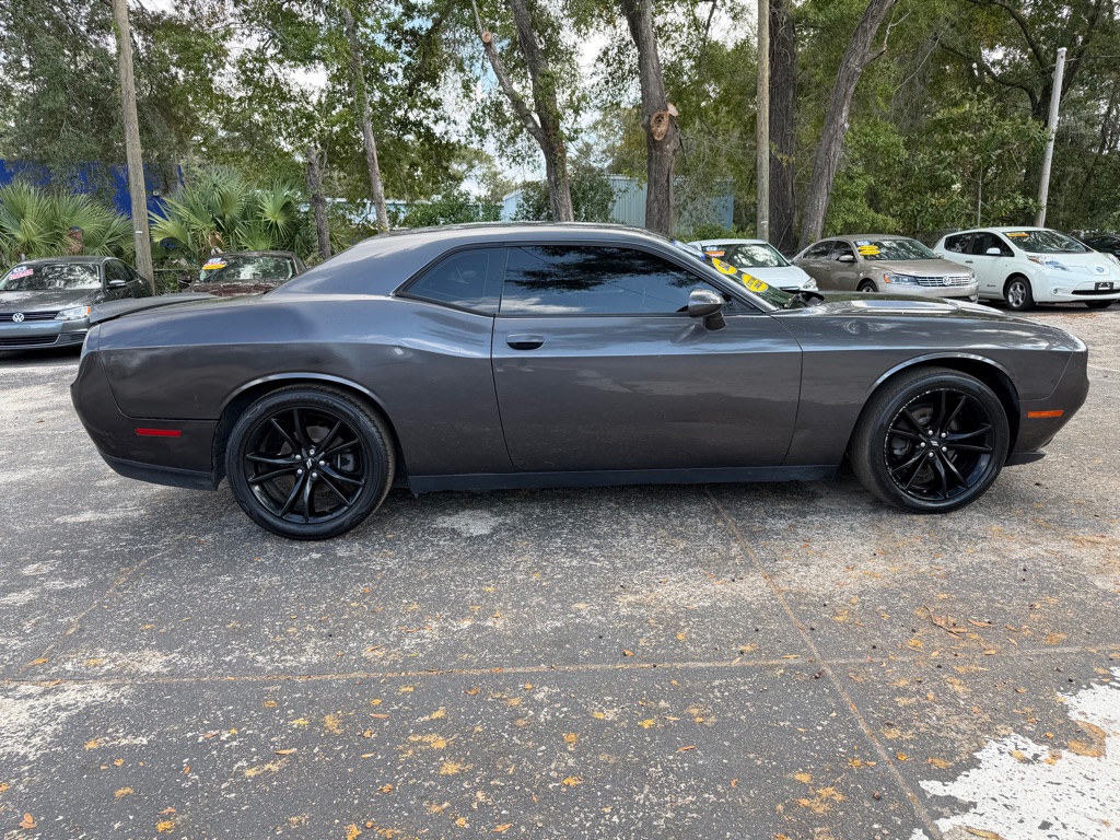 Photo 9 of this DODGE CHALLENGER