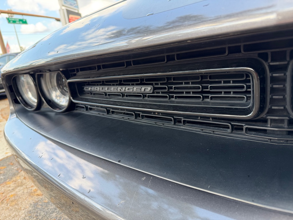 Photo 12 of this DODGE CHALLENGER