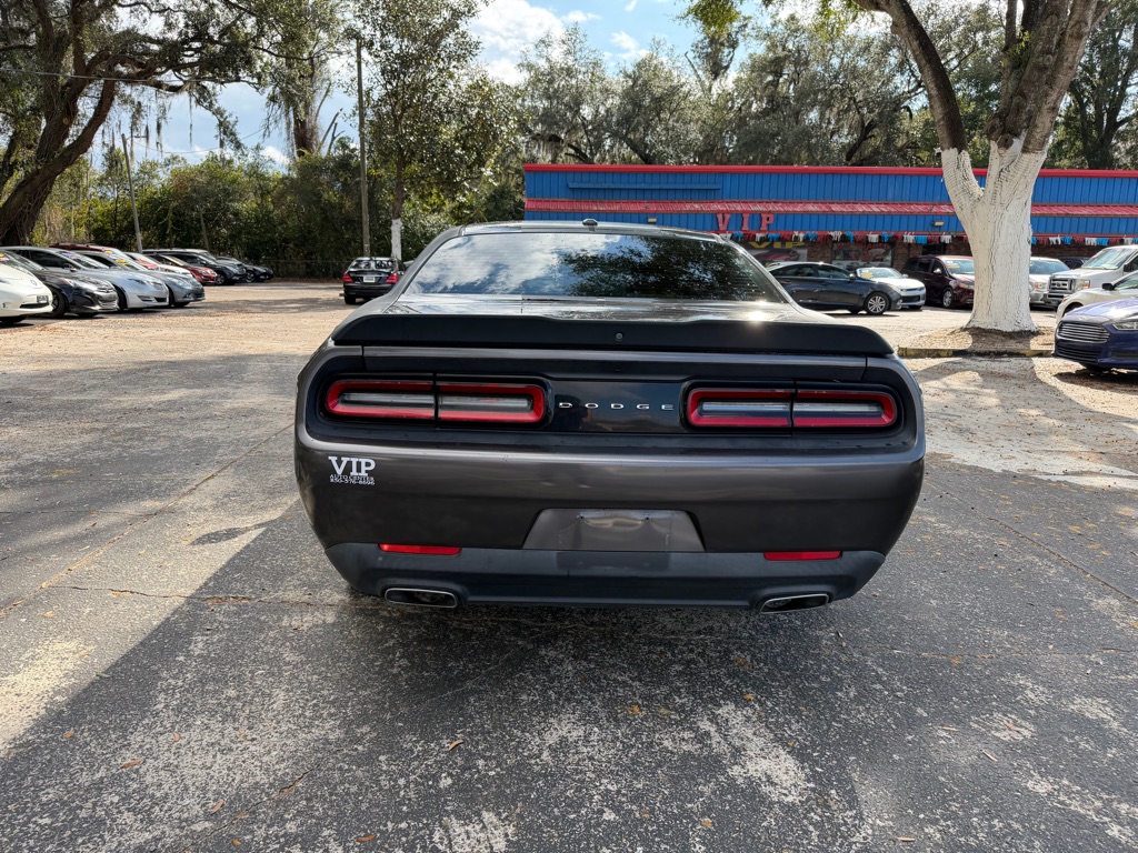 Photo 4 of this DODGE CHALLENGER