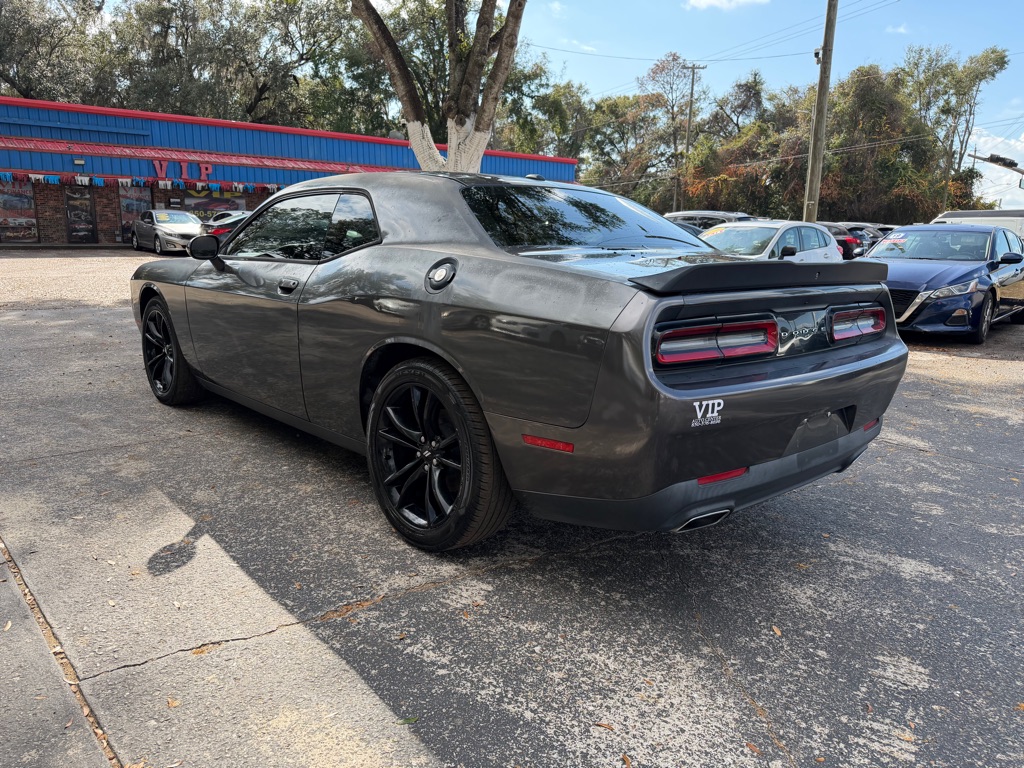 Photo 3 of this DODGE CHALLENGER