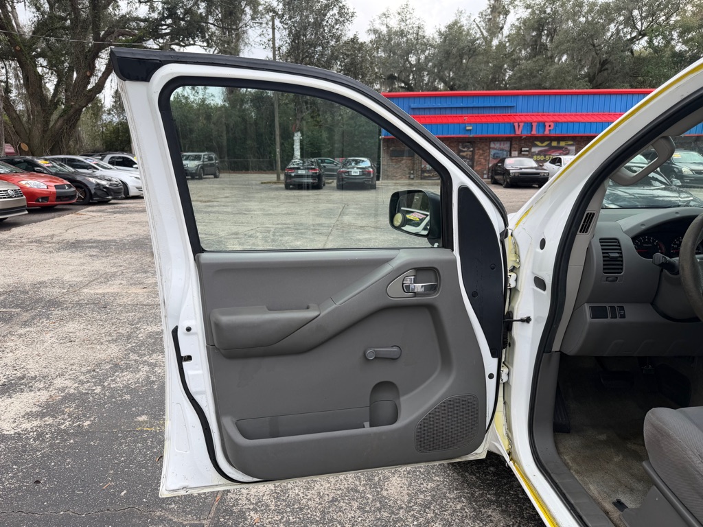 Photo 9 of this NISSAN FRONTIER