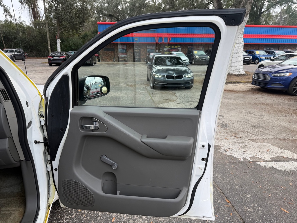 Photo 21 of this NISSAN FRONTIER