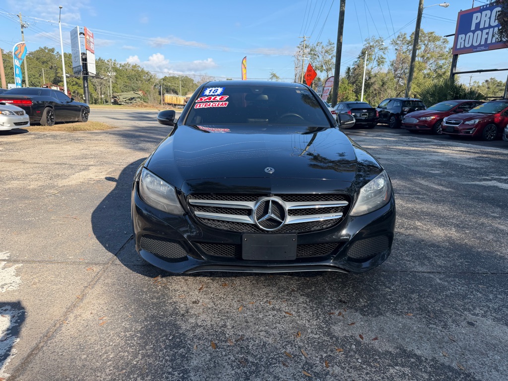 Photo 8 of this MERCEDES-BENZ C-CLASS