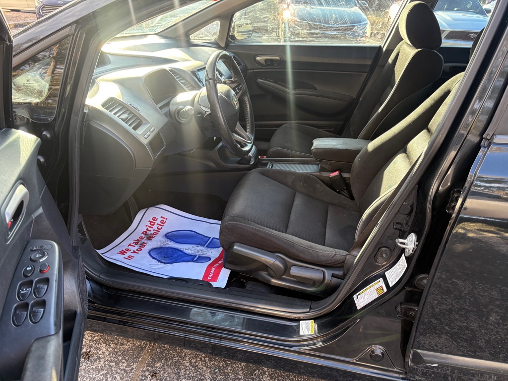 Photo 8 of this HONDA CIVIC