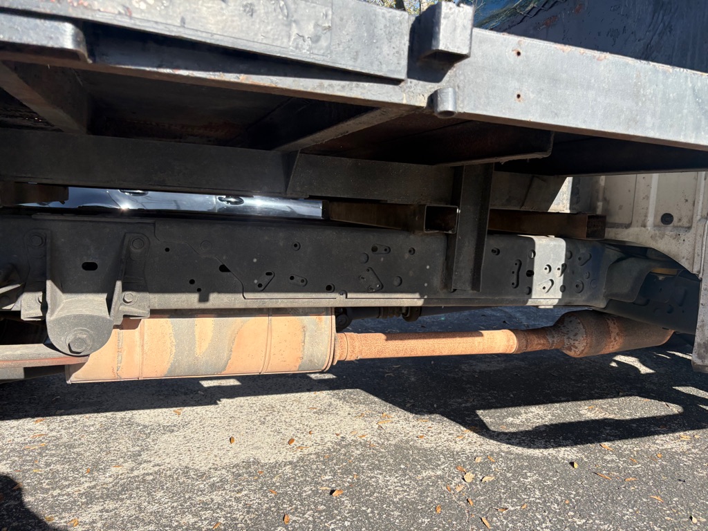 Photo 18 of this FORD F550