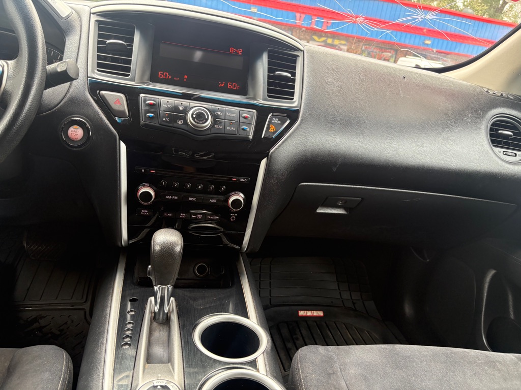 Photo 25 of this NISSAN PATHFINDER