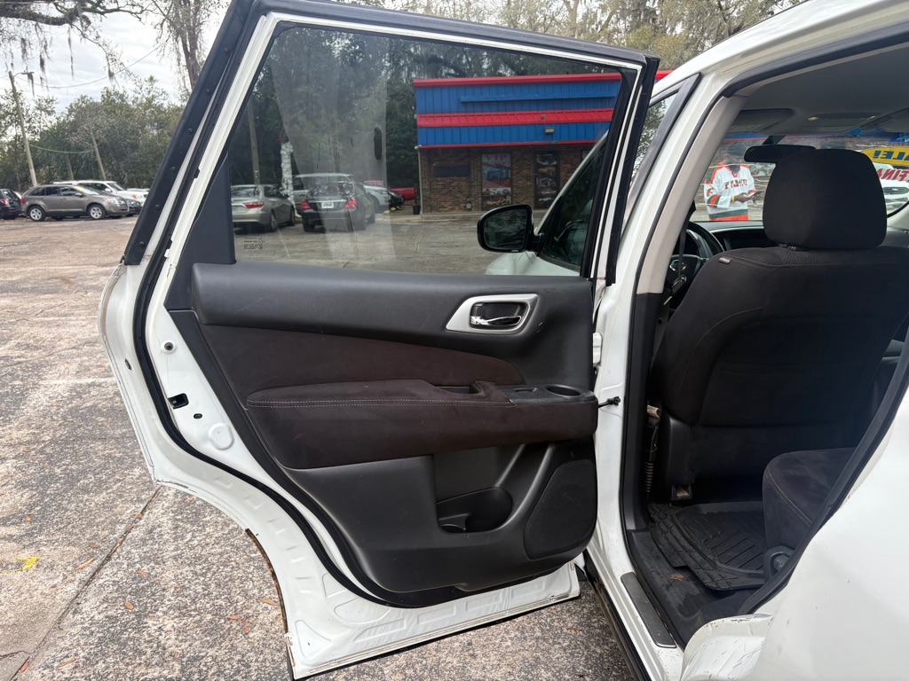 Photo 11 of this NISSAN PATHFINDER