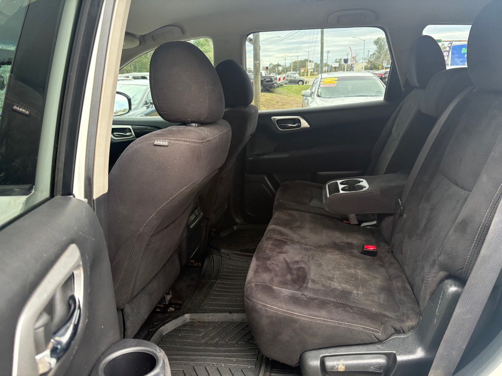 Photo 12 of this NISSAN PATHFINDER