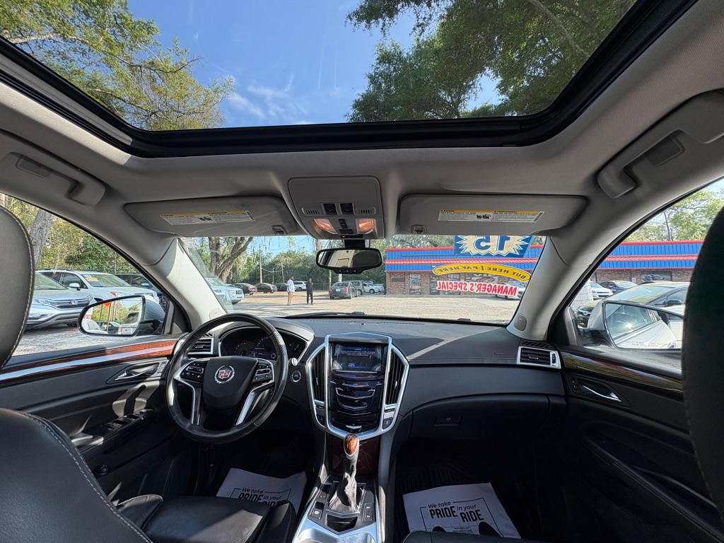 Photo 18 of this CADILLAC SRX