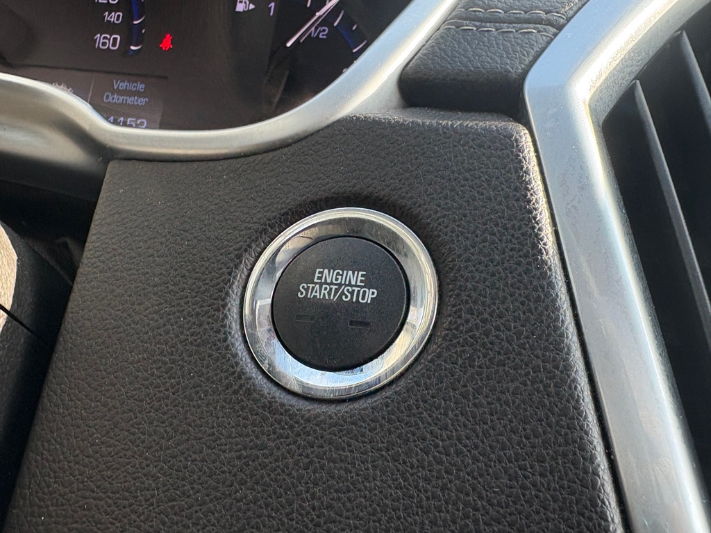 Photo 26 of this CADILLAC SRX