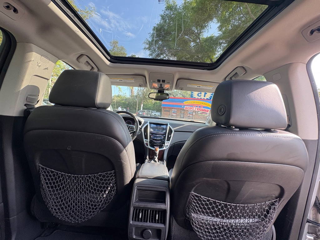 Photo 22 of this CADILLAC SRX