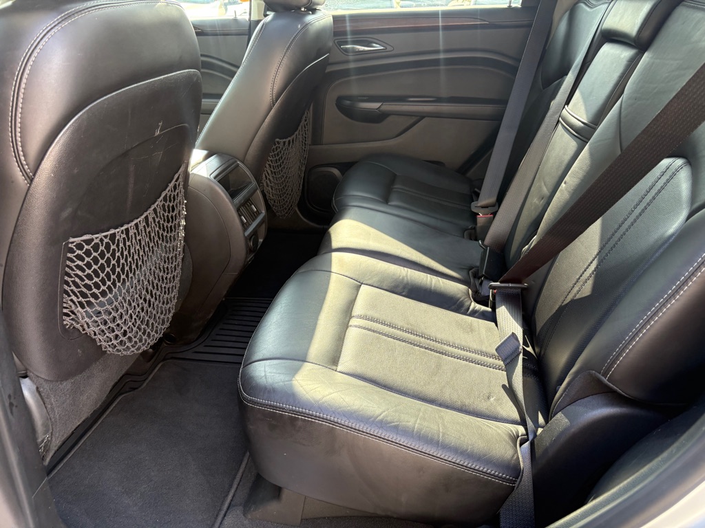 Photo 13 of this CADILLAC SRX