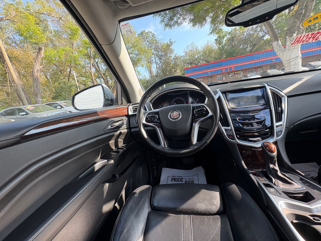 Photo 20 of this CADILLAC SRX