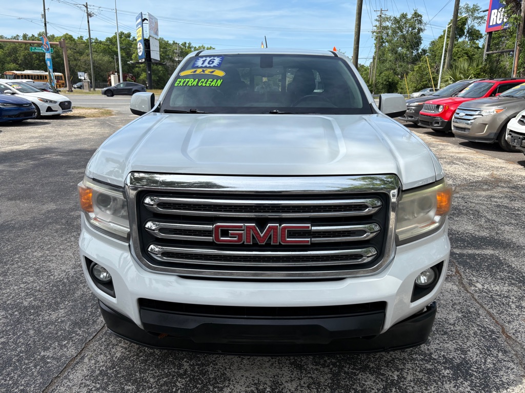 Photo 6 of this GMC CANYON