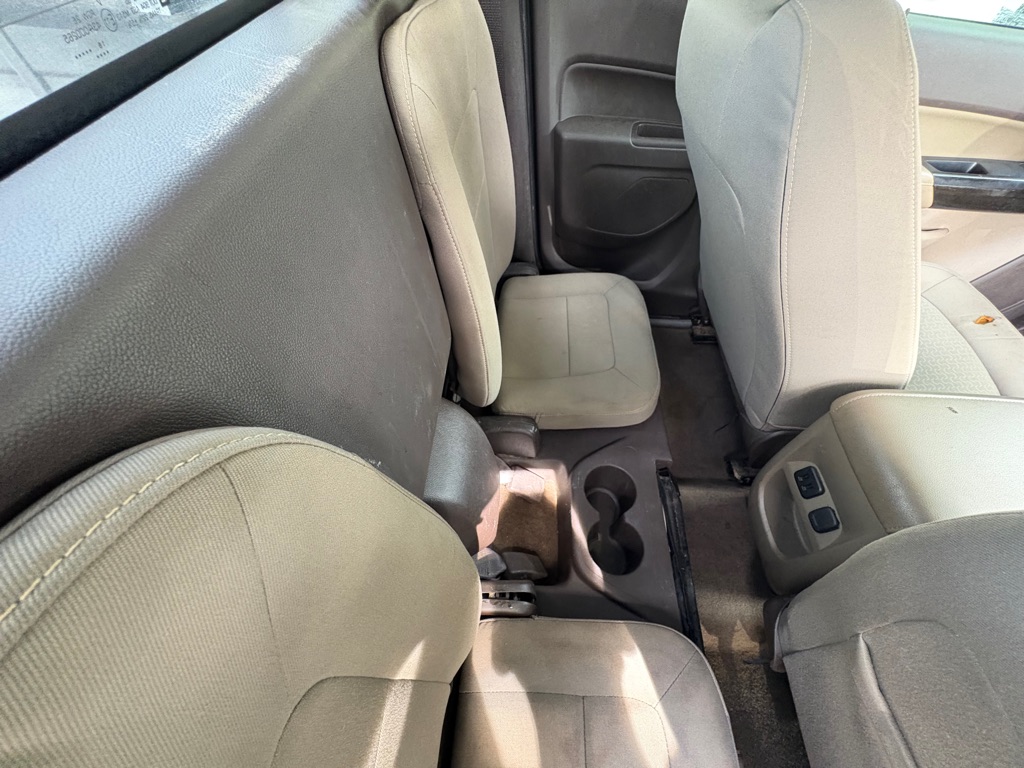 Photo 25 of this GMC CANYON