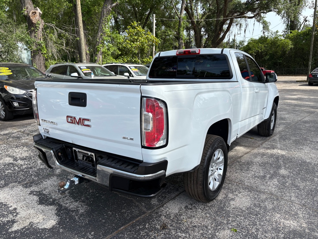 Photo 4 of this GMC CANYON