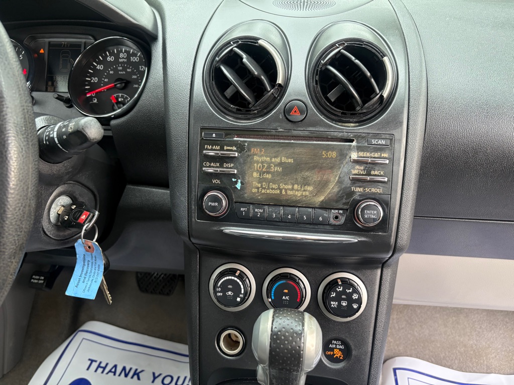 Photo 21 of this NISSAN ROGUE SELECT