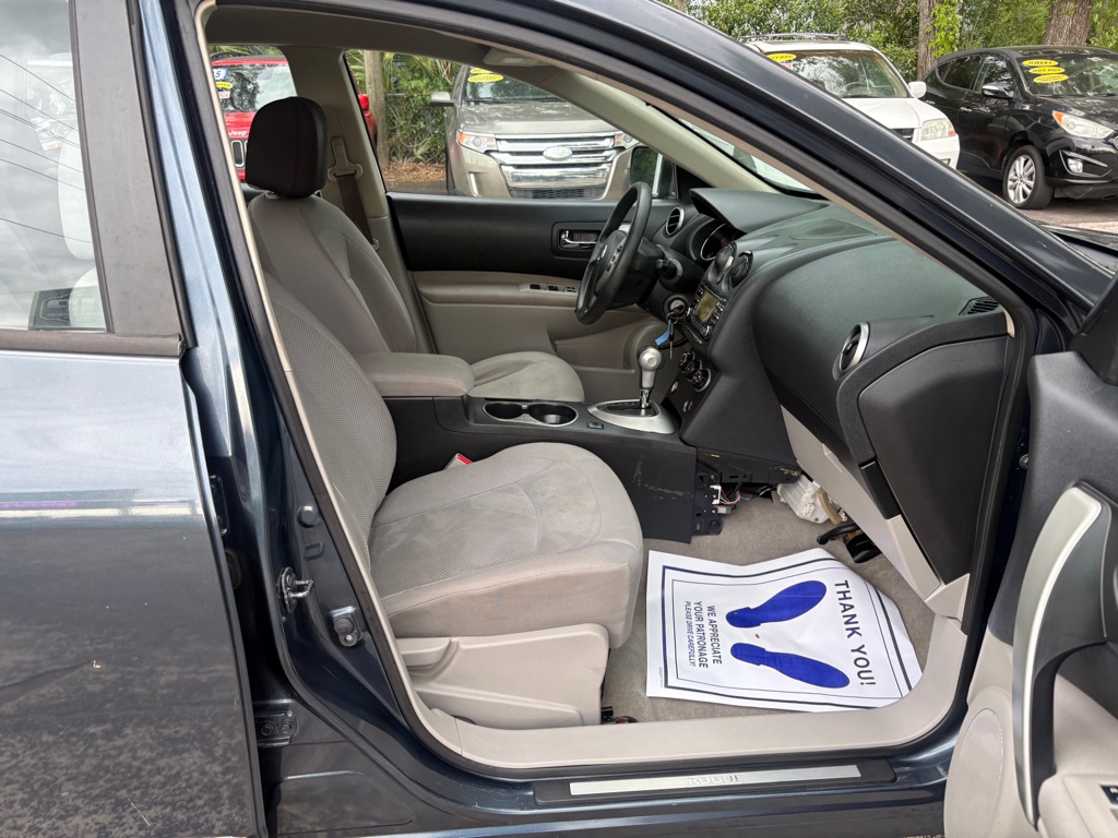 Photo 12 of this NISSAN ROGUE SELECT