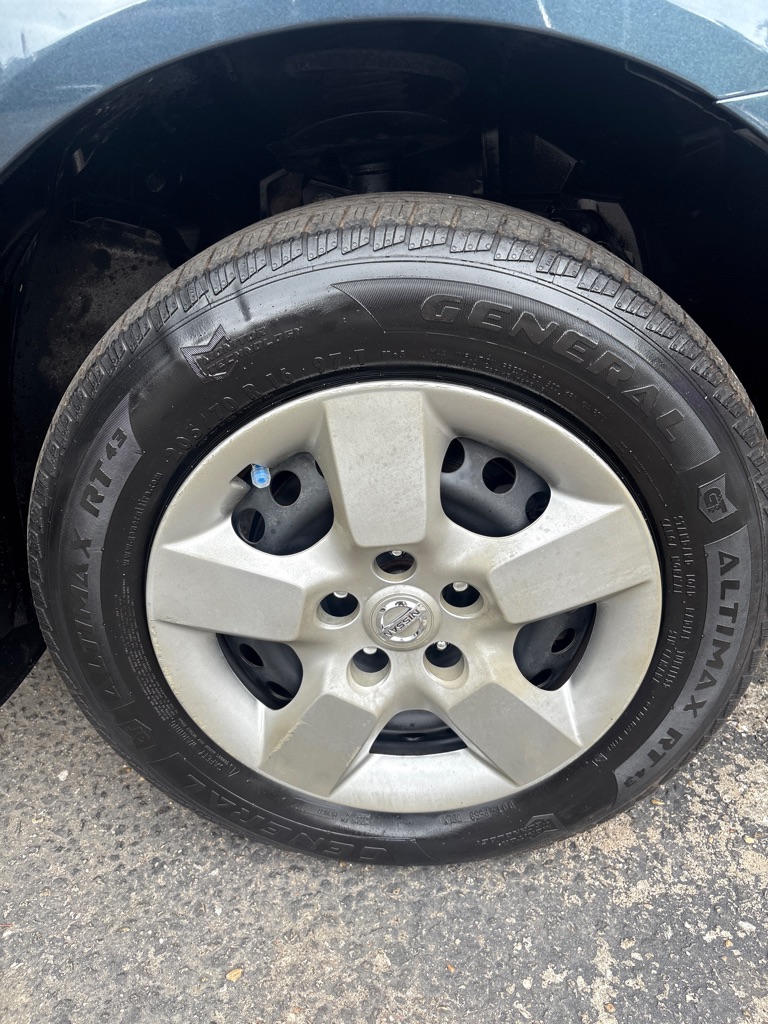 Photo 23 of this NISSAN ROGUE SELECT