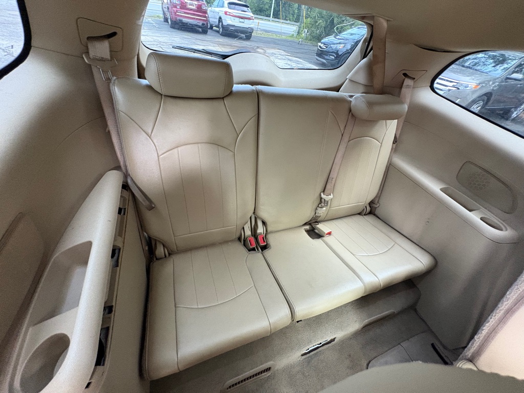 Photo 19 of this BUICK ENCLAVE