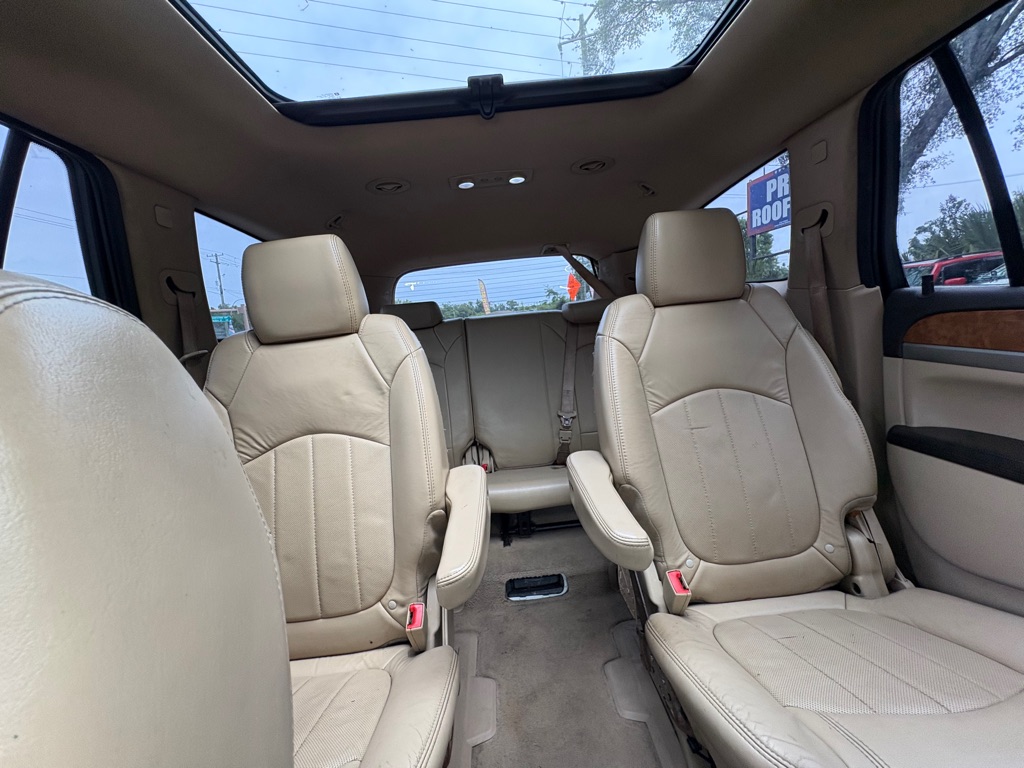 Photo 23 of this BUICK ENCLAVE
