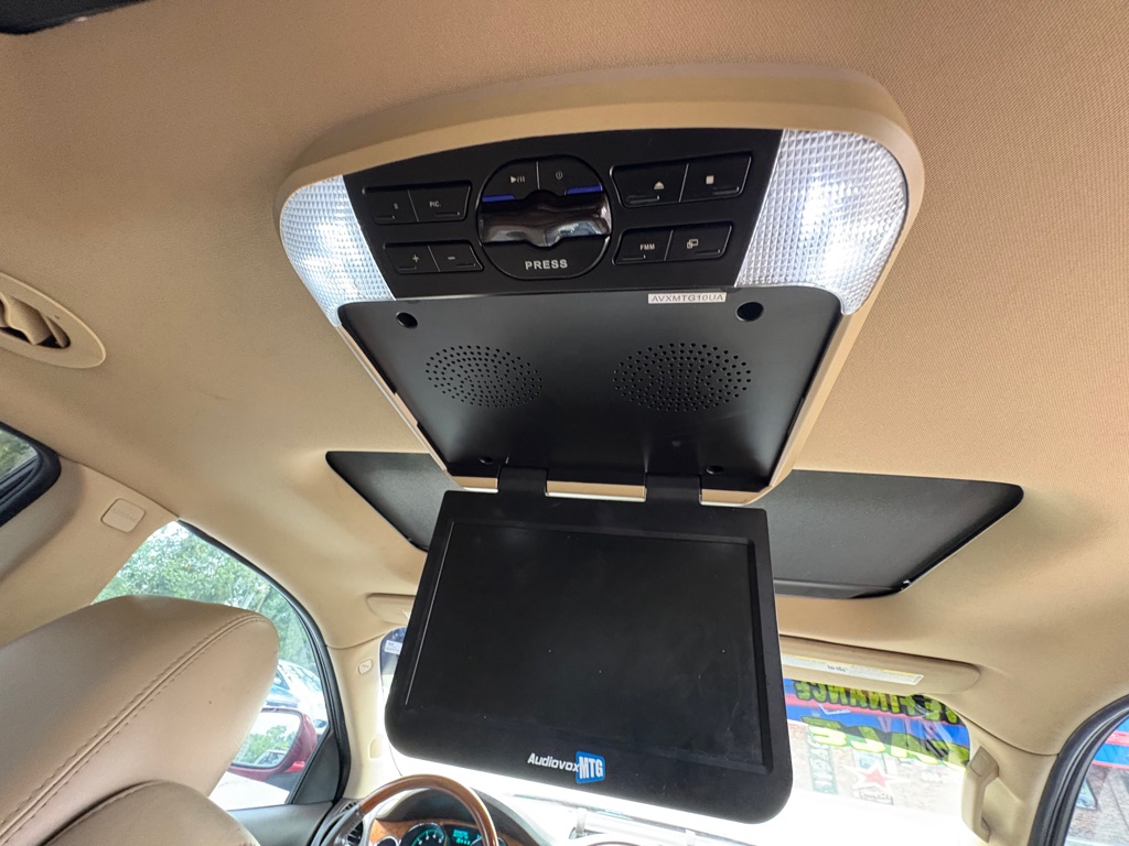 Photo 20 of this BUICK ENCLAVE