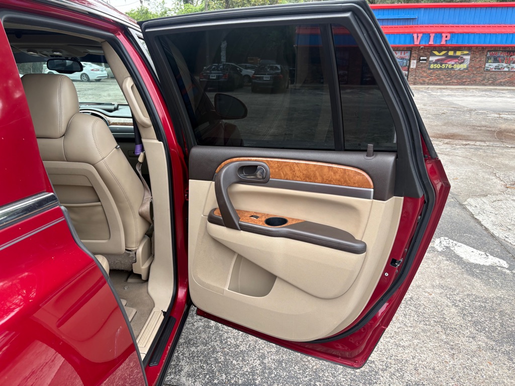 Photo 14 of this BUICK ENCLAVE