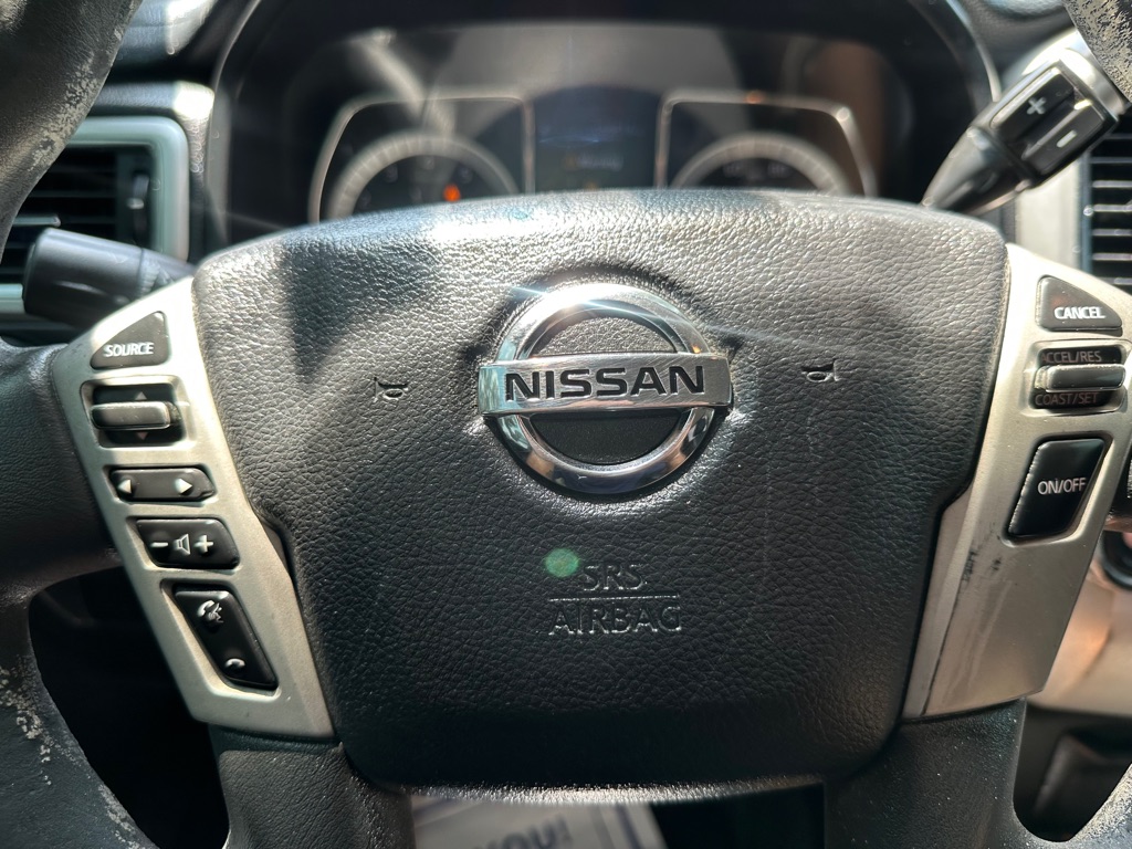 Photo 24 of this NISSAN TITAN