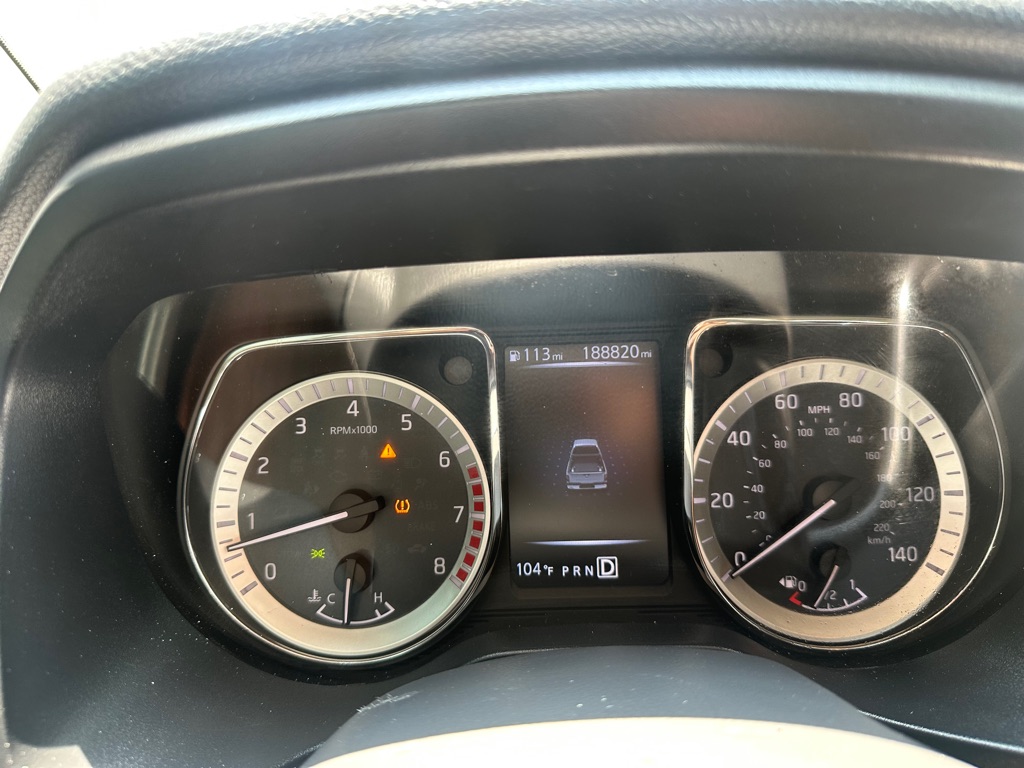 Photo 25 of this NISSAN TITAN