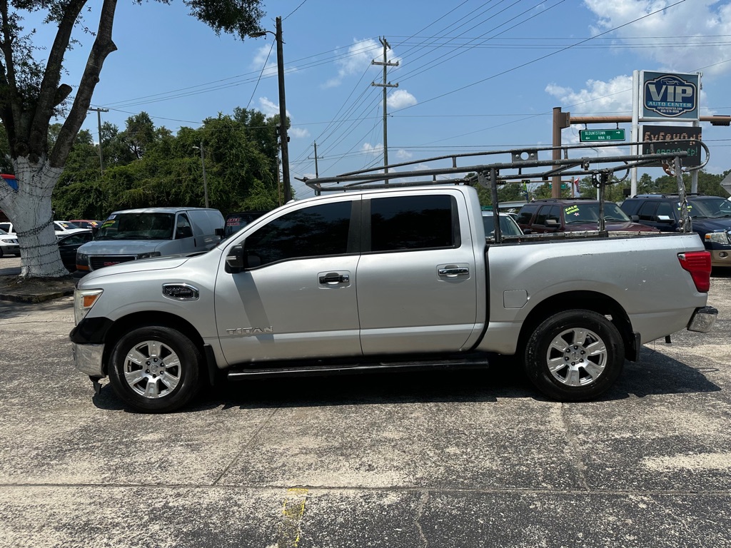 Photo 2 of this NISSAN TITAN
