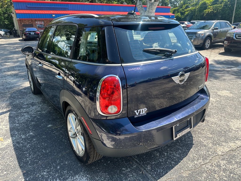 Photo 3 of this MINI COOPER