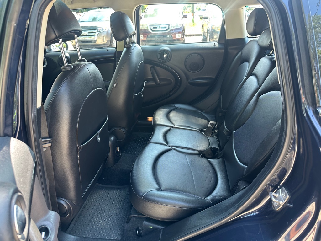 Photo 14 of this MINI COOPER