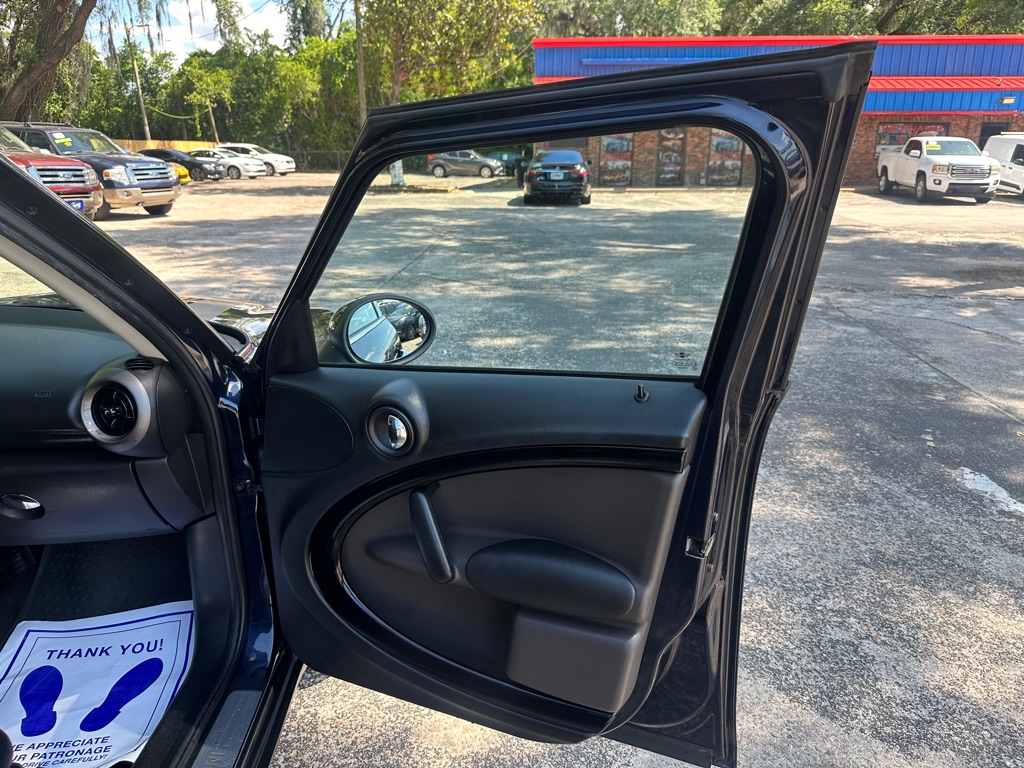 Photo 11 of this MINI COOPER
