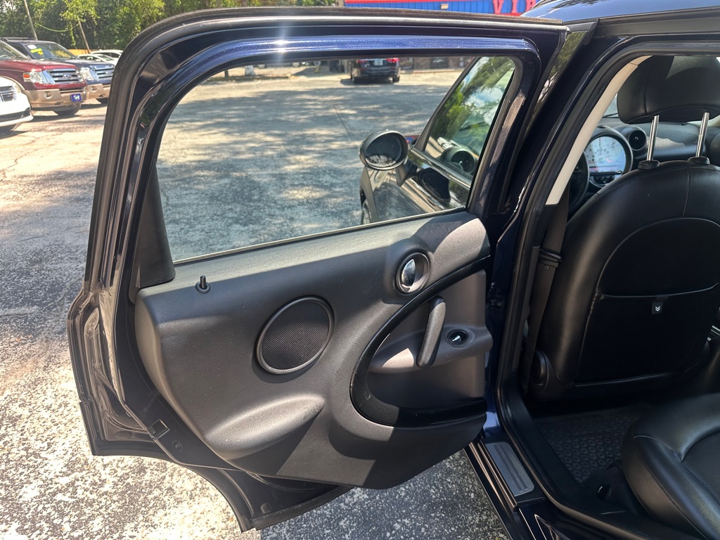 Photo 13 of this MINI COOPER
