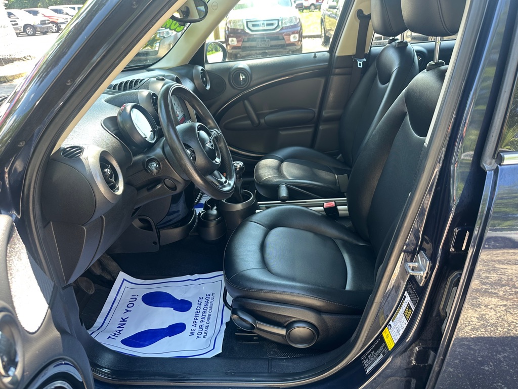 Photo 10 of this MINI COOPER