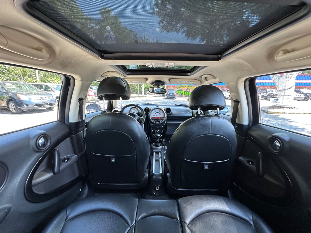 Photo 19 of this MINI COOPER