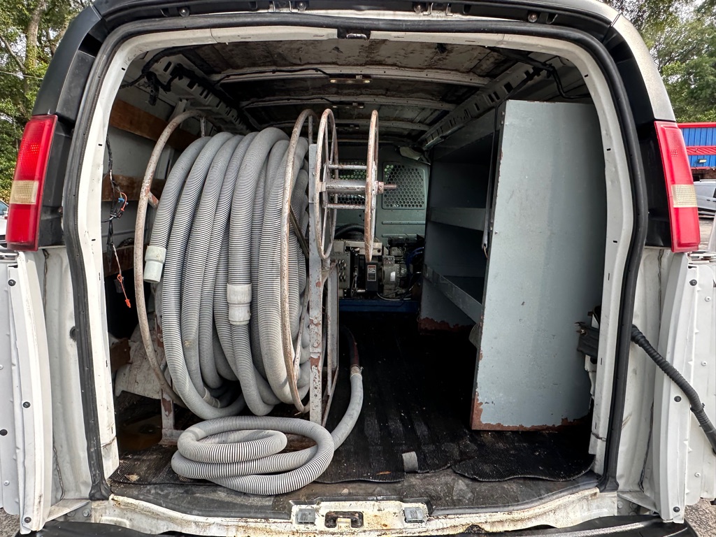 Photo 28 of this GMC SAVANA