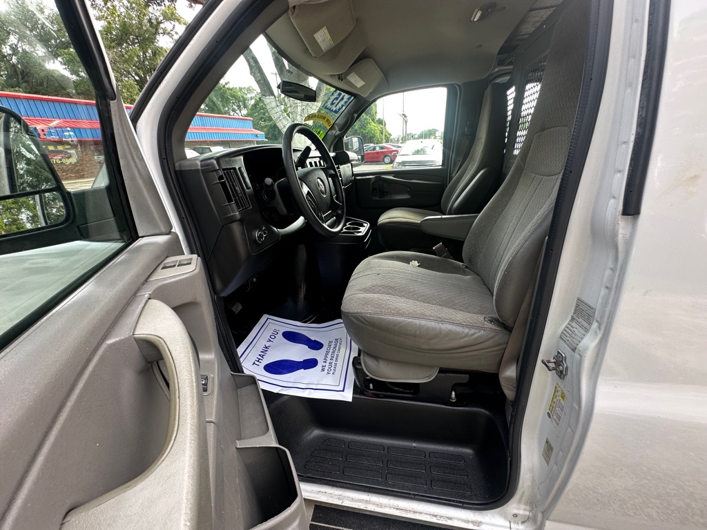 Photo 11 of this GMC SAVANA