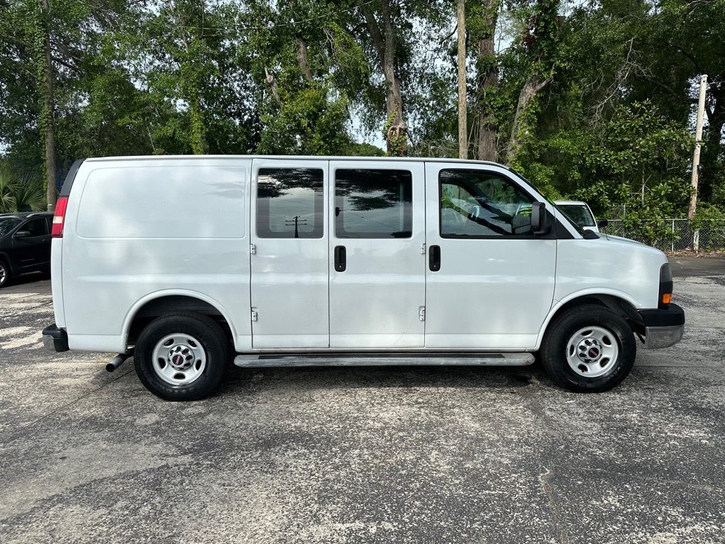 Photo 6 of this GMC SAVANA