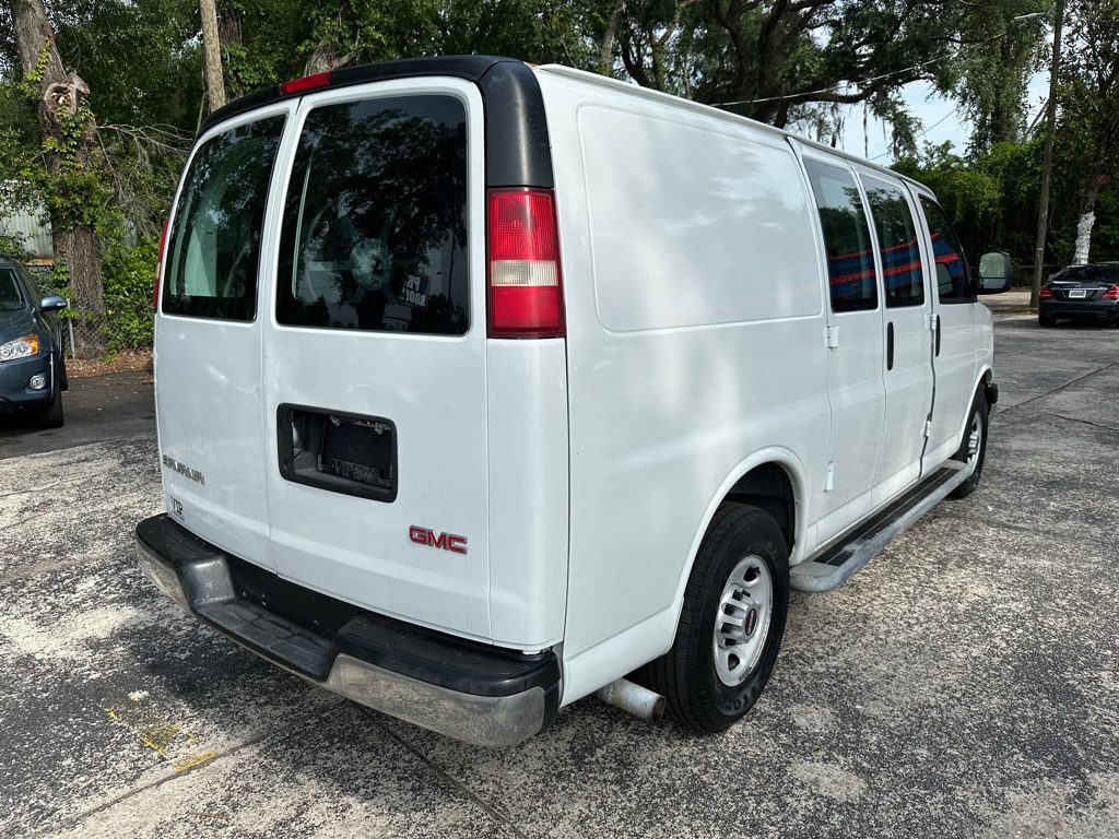 Photo 5 of this GMC SAVANA