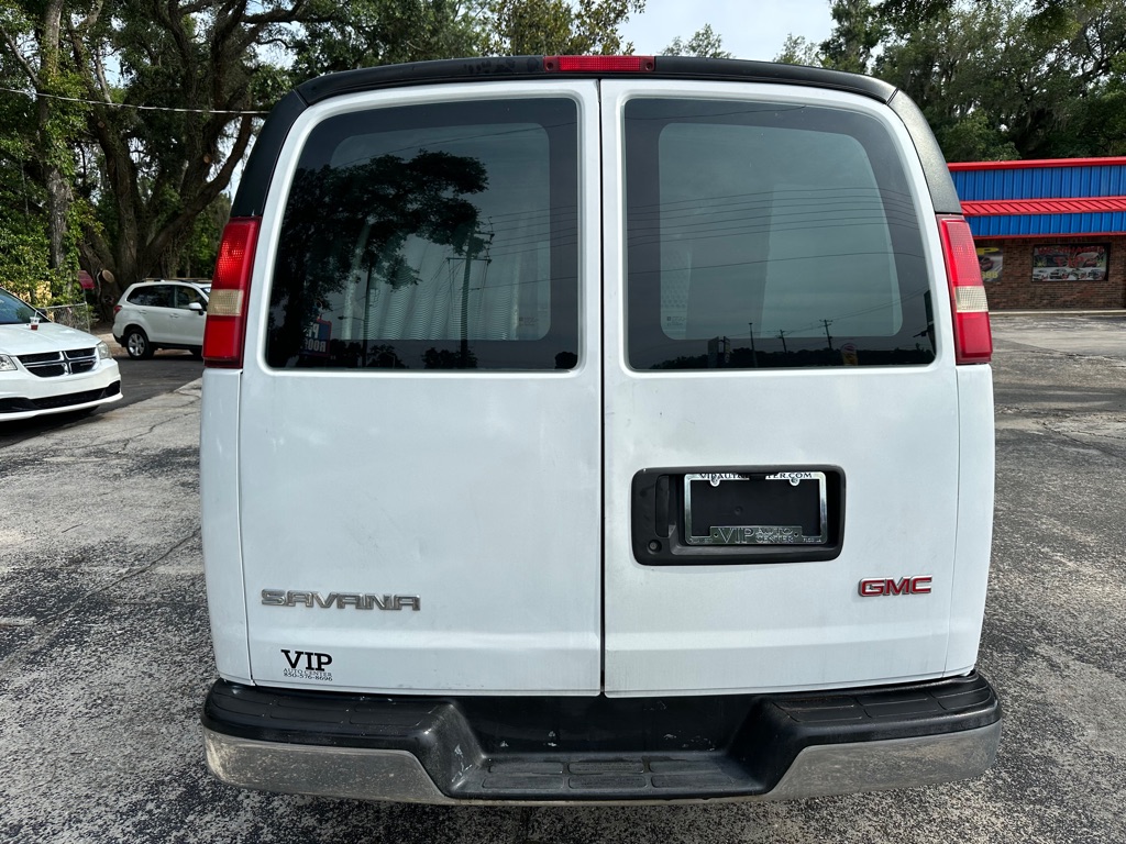 Photo 4 of this GMC SAVANA