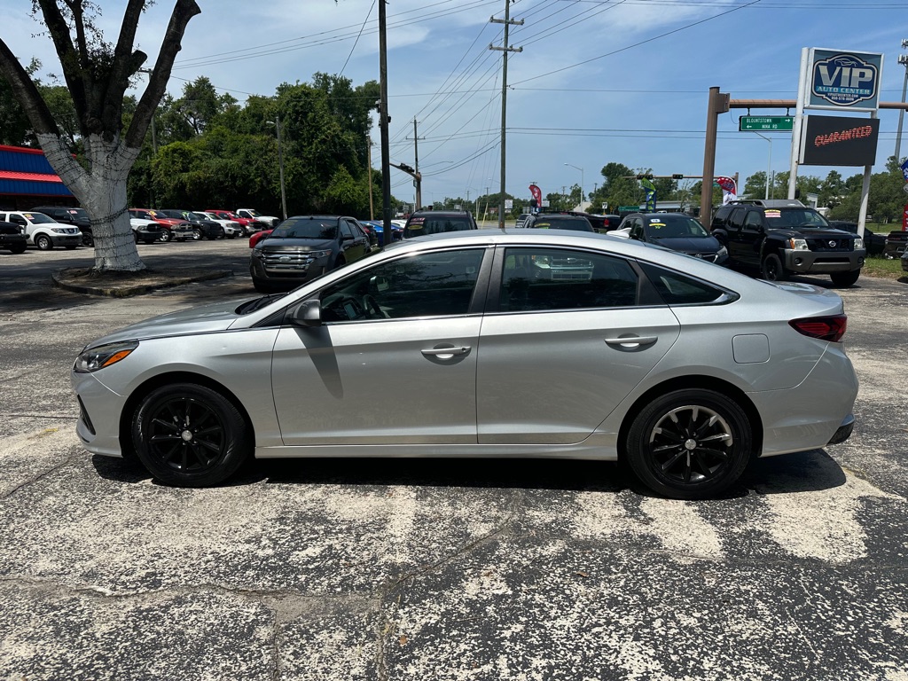 Photo 2 of this HYUNDAI SONATA