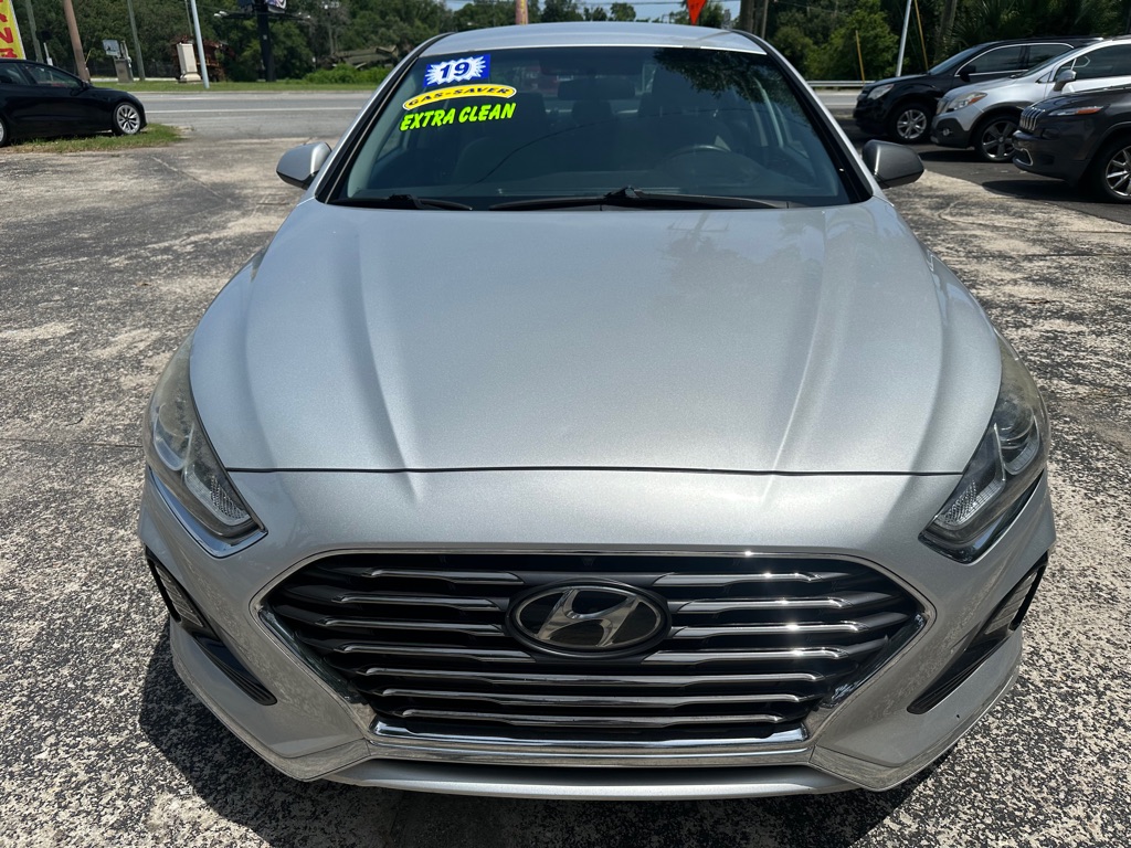 Photo 8 of this HYUNDAI SONATA